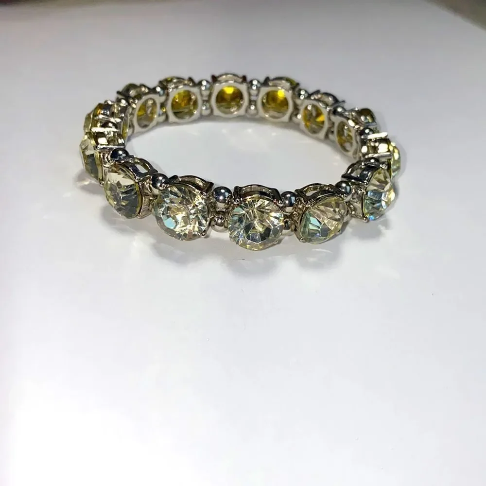 Rhinestone stretch bracelet